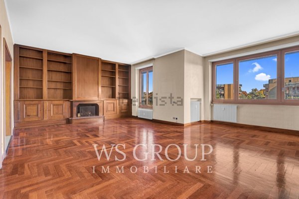 appartamento in vendita a Monza in zona Centro Storico