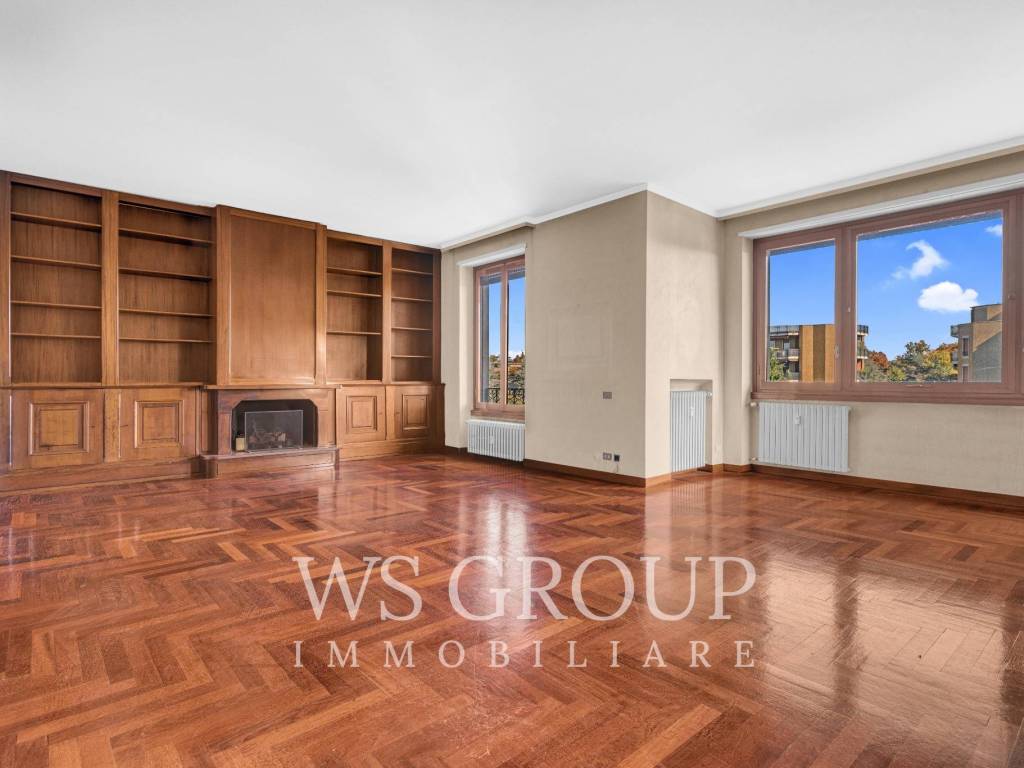 appartamento in vendita a Monza in zona Centro Storico