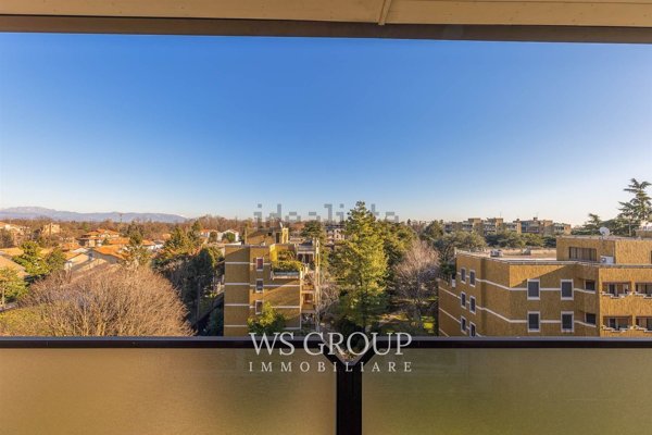 appartamento in vendita a Monza in zona Centro Storico