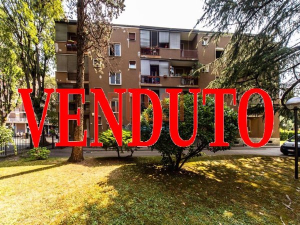appartamento in vendita a Monza in zona Centro Storico