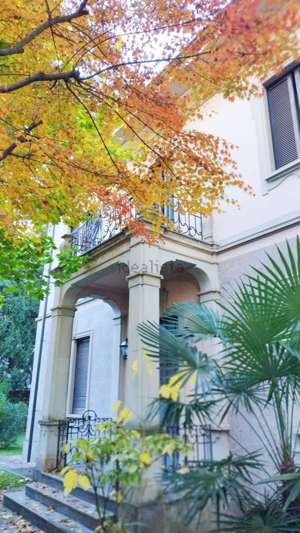 casa indipendente in vendita a Monza in zona Centro Storico