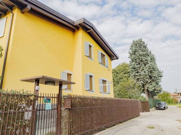 casa indipendente in vendita a Monza