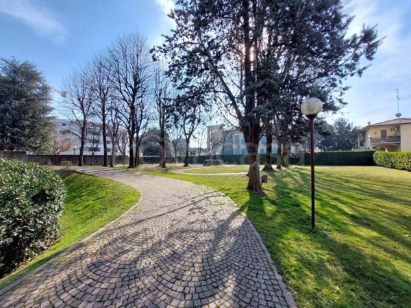 appartamento in vendita a Monza