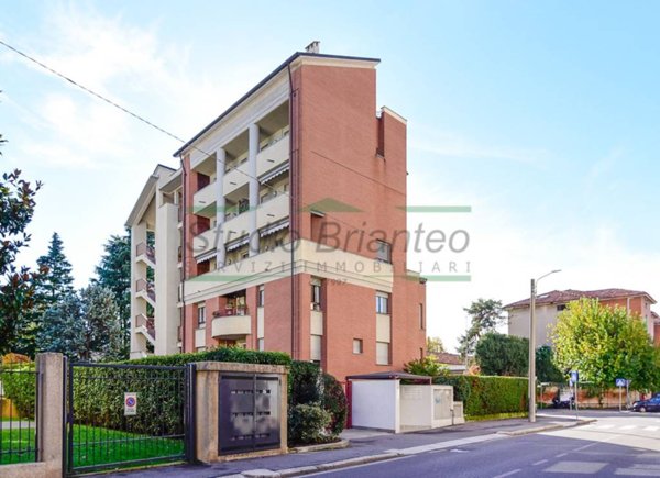 appartamento in vendita a Monza in zona Centro Storico