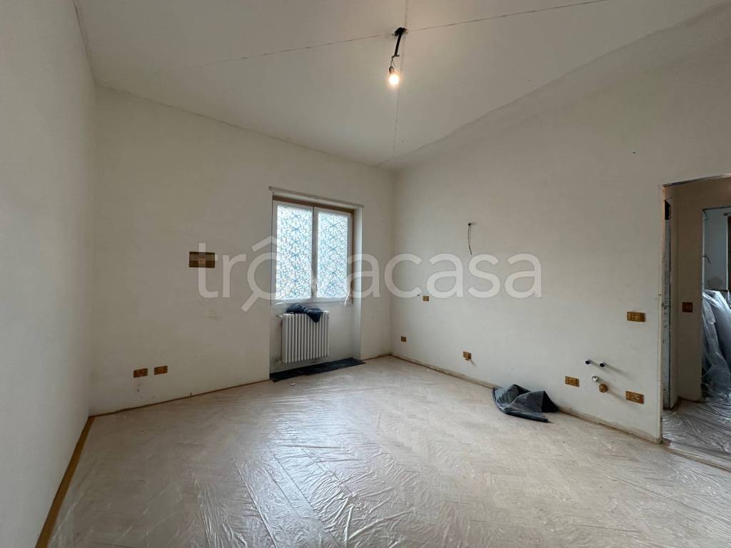 appartamento in vendita a Monza in zona Centro Storico