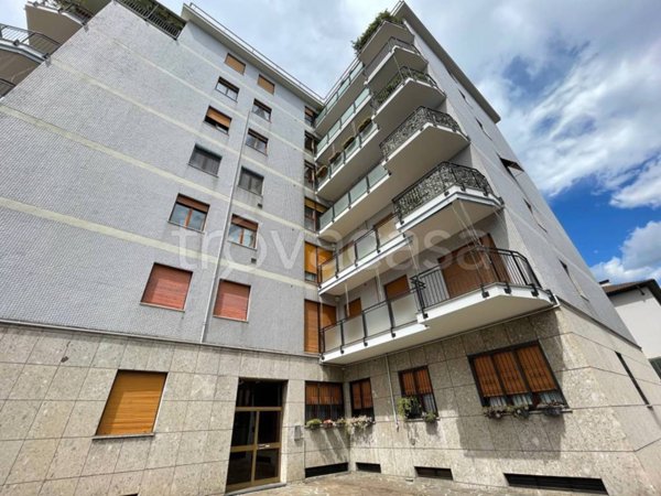 appartamento in vendita a Monza in zona Centro Storico