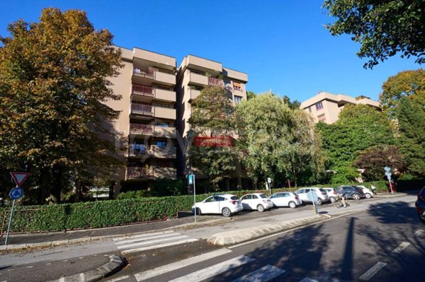 appartamento in vendita a Monza in zona Ospedale San Gerardo