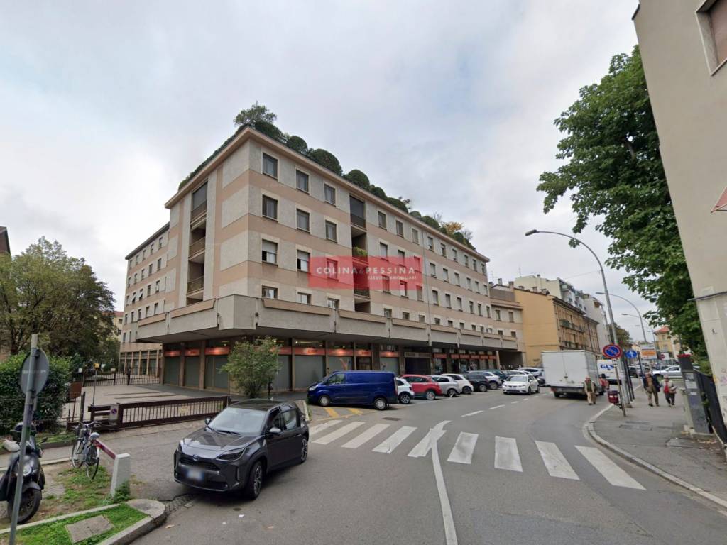 appartamento in vendita a Monza in zona Centro Storico