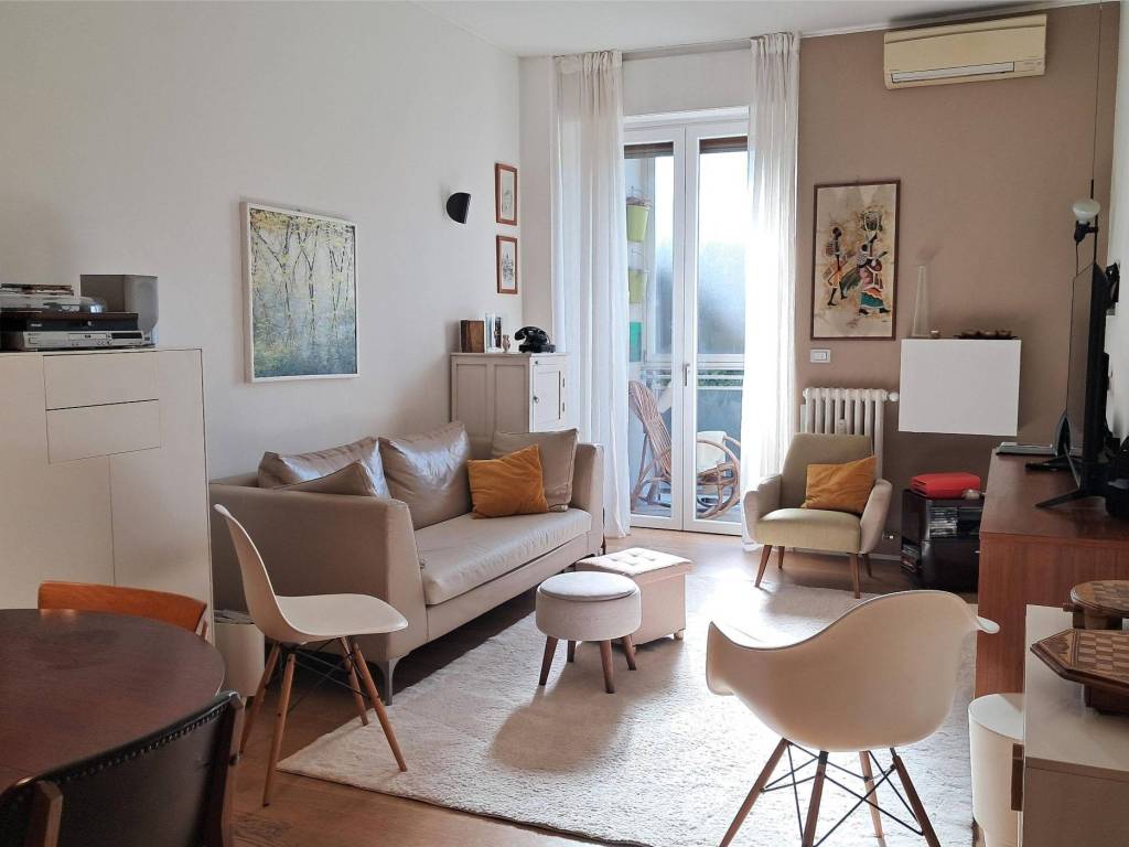 appartamento in vendita a Monza in zona Centro Storico