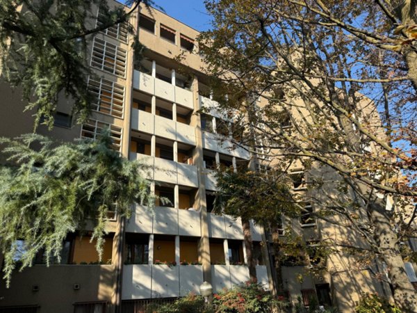 appartamento in vendita a Monza in zona Centro Storico