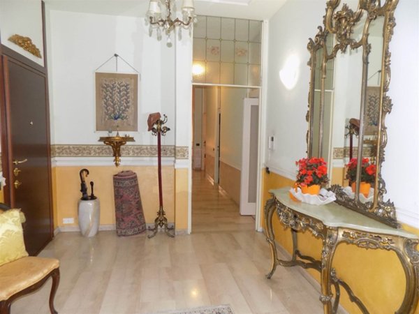 appartamento in vendita a Monza in zona Centro Storico