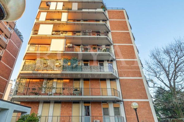 appartamento in vendita a Monza in zona Centro Storico