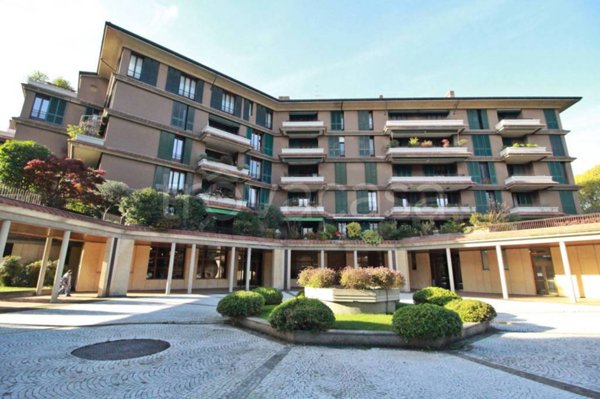 appartamento in vendita a Monza in zona Centro Storico