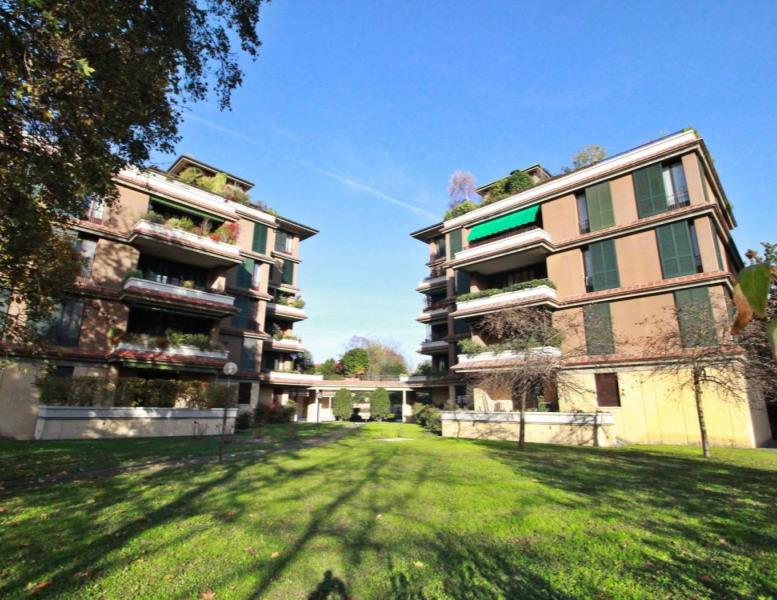 appartamento in vendita a Monza in zona Centro Storico