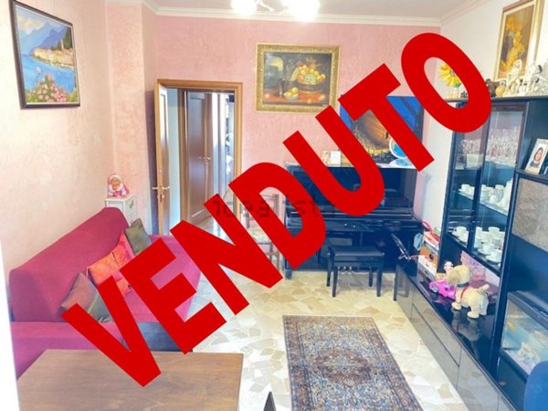 appartamento in vendita a Monza in zona Centro Storico