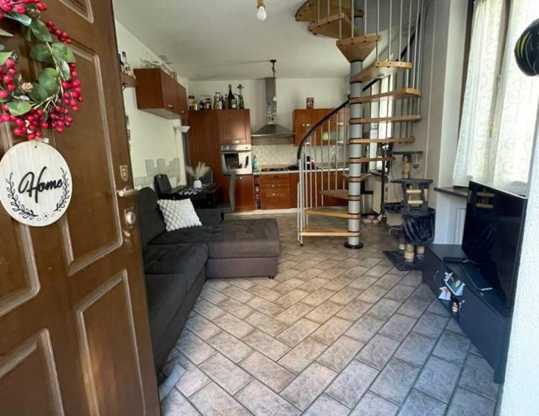 casa indipendente in vendita a Monza