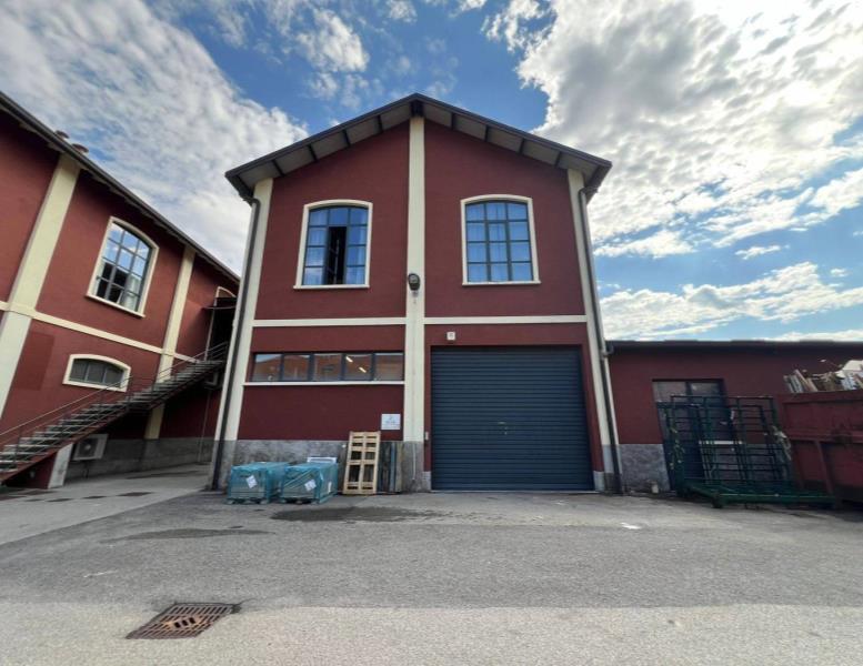 negozio in vendita a Monza