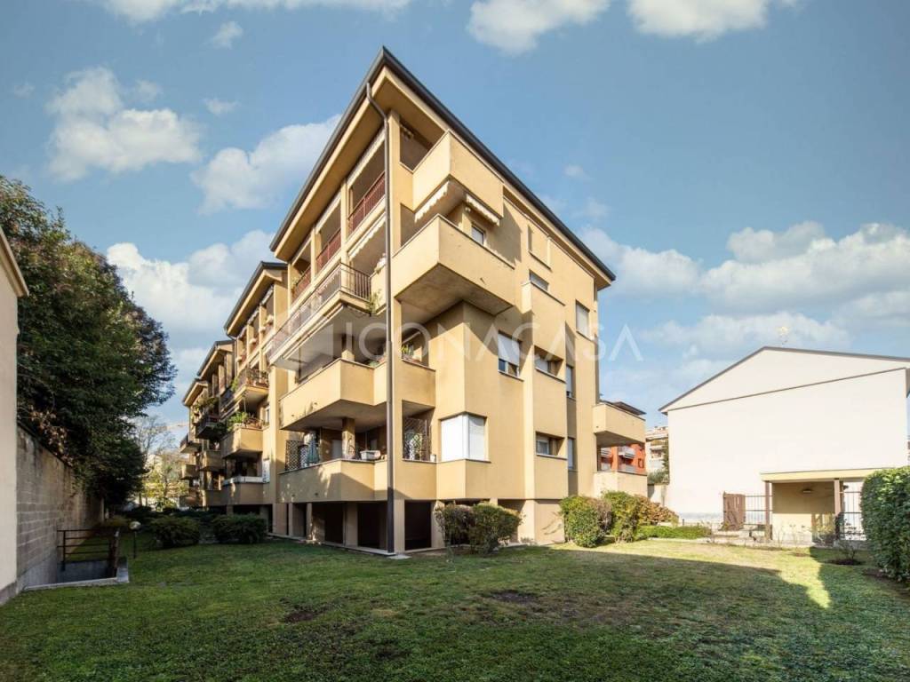 appartamento in vendita a Monza