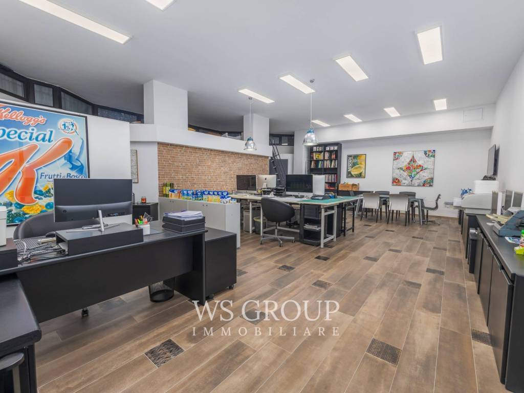 ufficio in vendita a Monza in zona Centro Storico