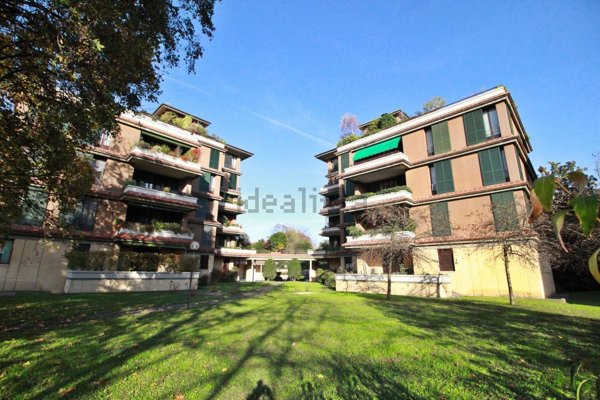 appartamento in vendita a Monza in zona Centro Storico