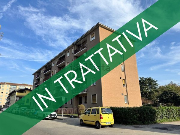 appartamento in vendita a Monza in zona Centro Storico