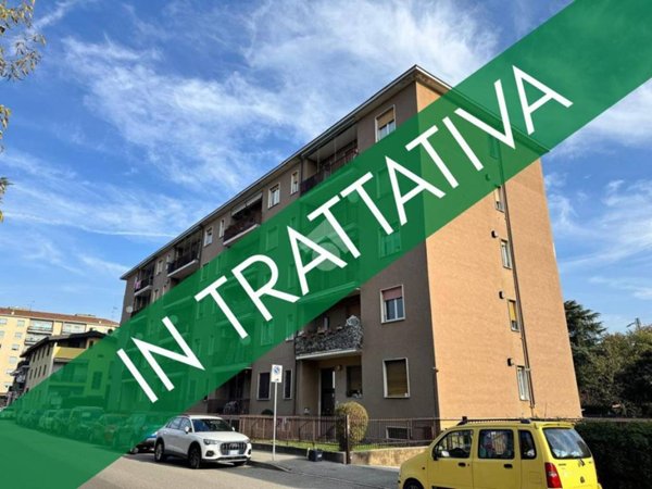 appartamento in vendita a Monza in zona Centro Storico