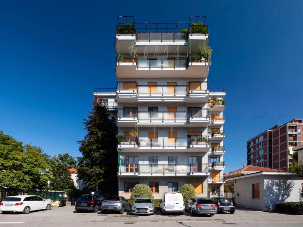 appartamento in vendita a Monza in zona Centro Storico