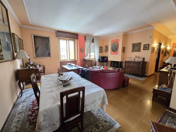 appartamento in vendita a Monza in zona Centro Storico