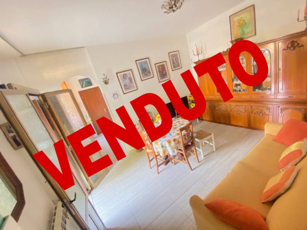 appartamento in vendita a Monza in zona Centro Storico