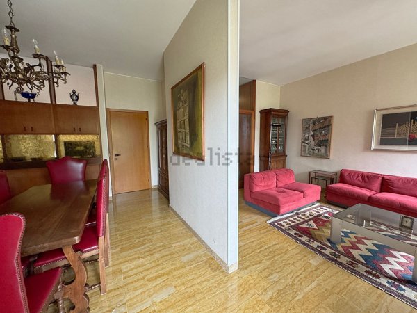 appartamento in vendita a Monza in zona Centro Storico