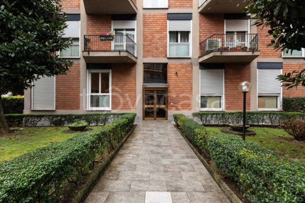 appartamento in vendita a Monza in zona Centro Storico