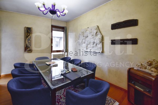 appartamento in vendita a Monza in zona Centro Storico