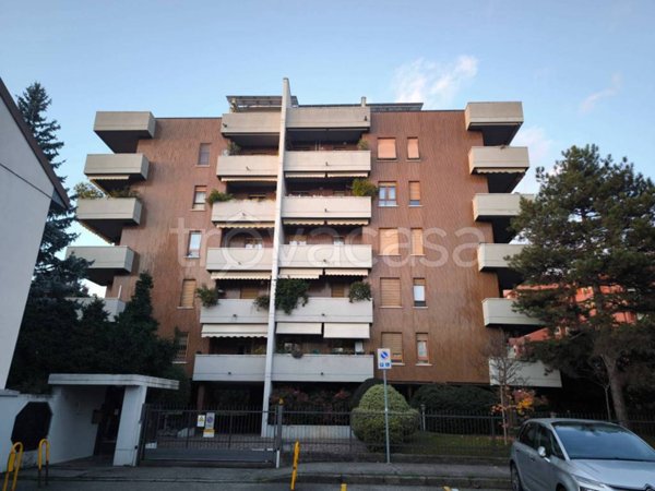 appartamento in vendita a Monza in zona Ospedale San Gerardo
