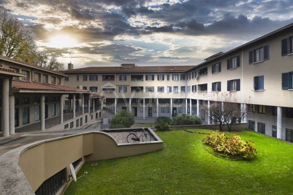 appartamento in vendita a Monza in zona Centro Storico