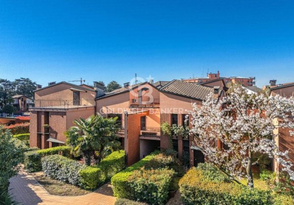 casa indipendente in vendita a Monza in zona Ospedale San Gerardo