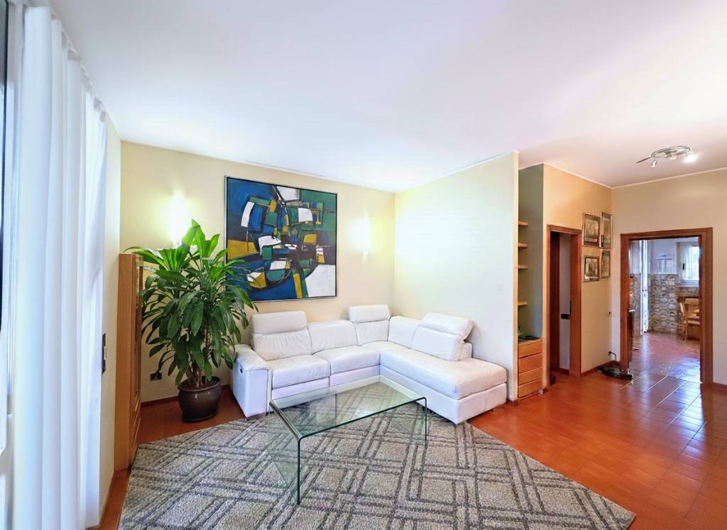 appartamento in vendita a Monza in zona Ospedale San Gerardo