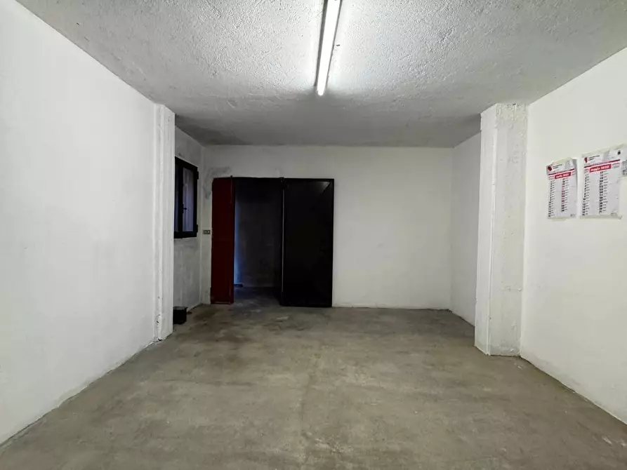 locale di sgombero in vendita a Monza