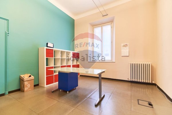 ufficio in vendita a Monza in zona Centro Storico