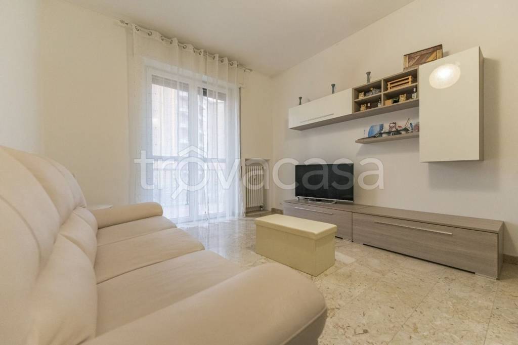 appartamento in vendita a Monza in zona Centro Storico