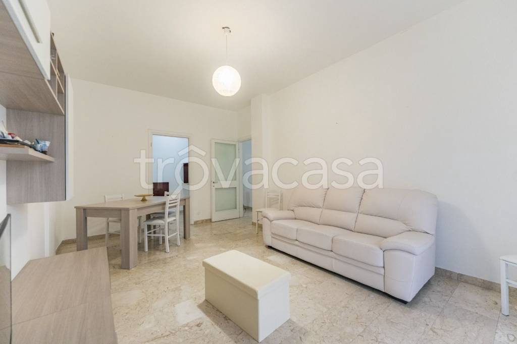 appartamento in vendita a Monza in zona Centro Storico