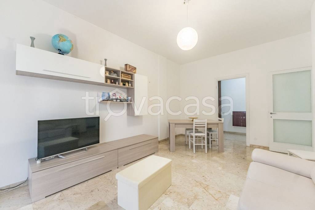 appartamento in vendita a Monza in zona Centro Storico