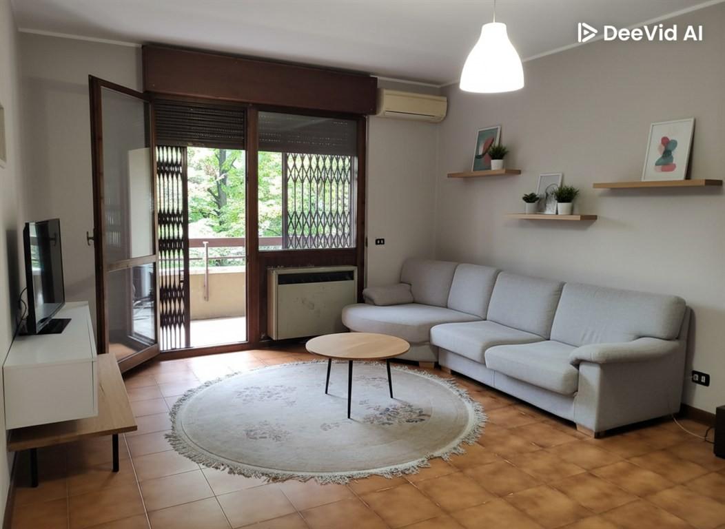 appartamento in vendita a Monza in zona Centro Storico