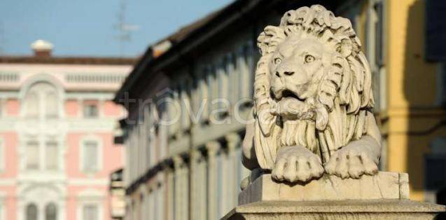 negozio in vendita a Monza in zona Centro Storico