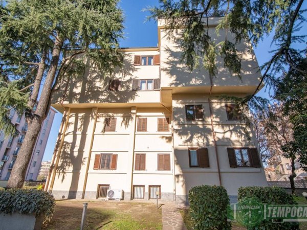 appartamento in vendita a Monza in zona Centro Storico