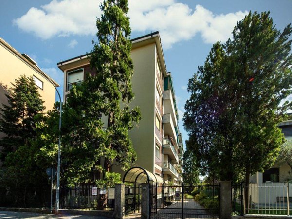 trivano in vendita a Monza