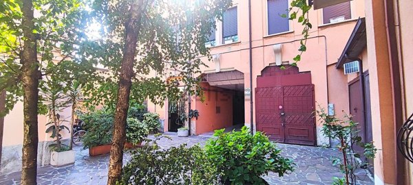 appartamento in vendita a Monza in zona Centro Storico