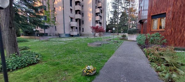 appartamento in vendita a Monza in zona Ospedale San Gerardo