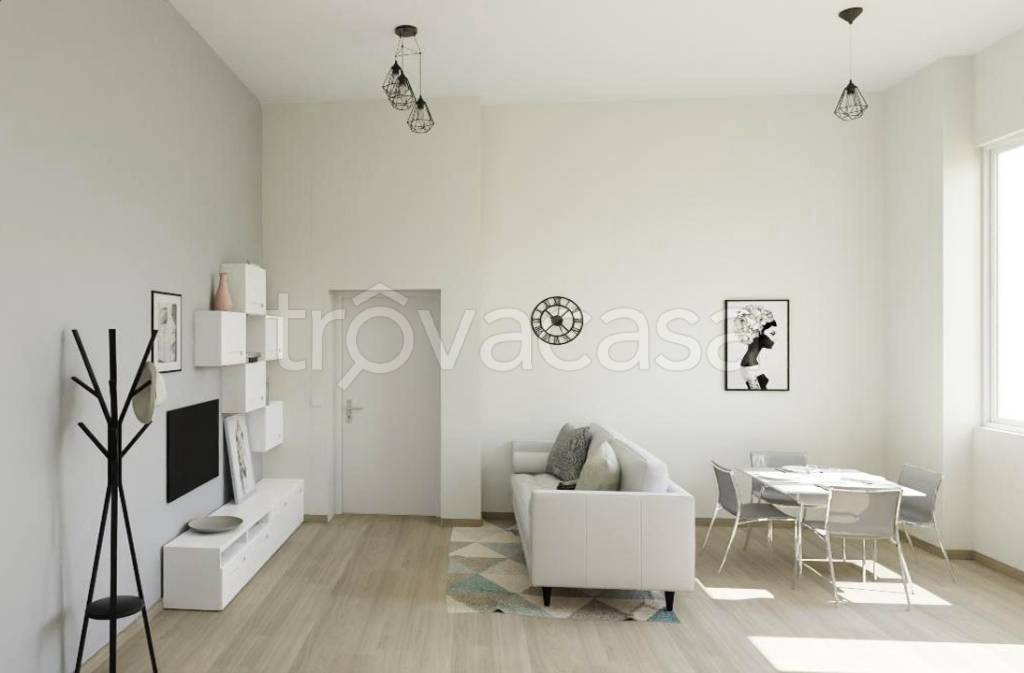 appartamento in vendita a Monza in zona Centro Storico