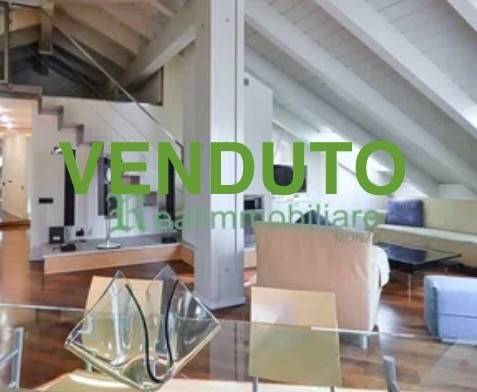 appartamento in vendita a Monza in zona Centro Storico