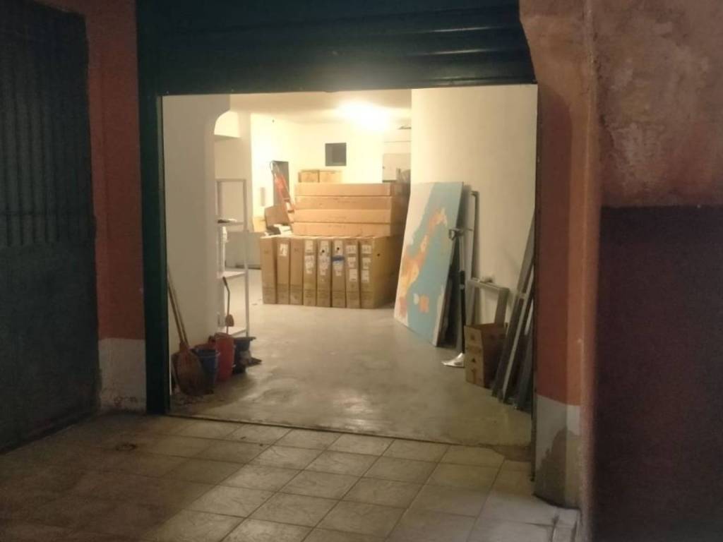 negozio in vendita a Monza